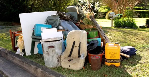Friendly junk removal team in Redding, CA with over 10 years of experience.